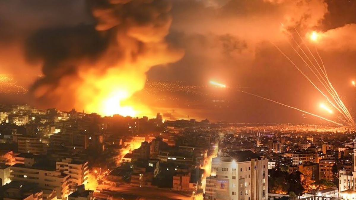 Ракетная атака Ирана по Израилю. Фото из открытых источников.