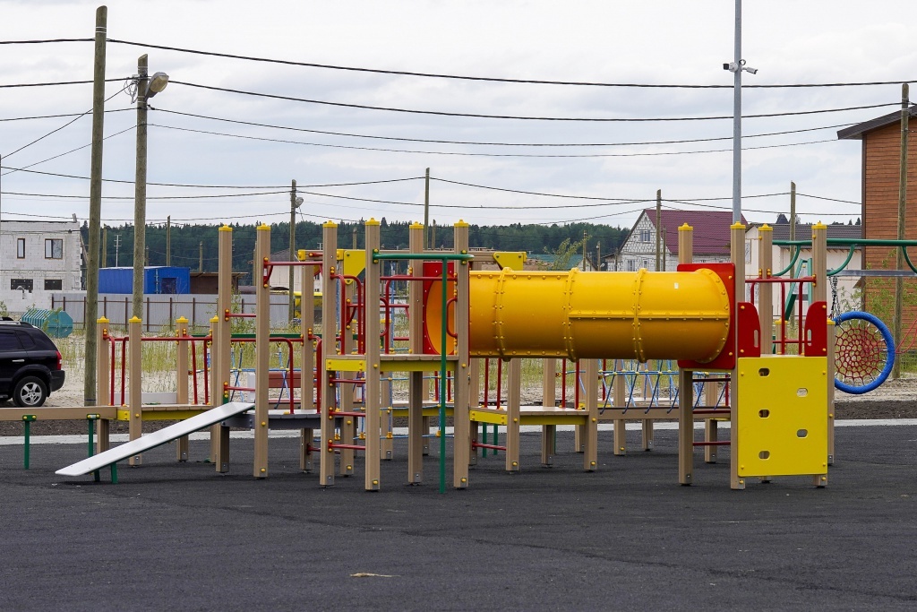    В Ханты-Мансийске завершается строительство первого общественного пространства в микрорайоне Восточный