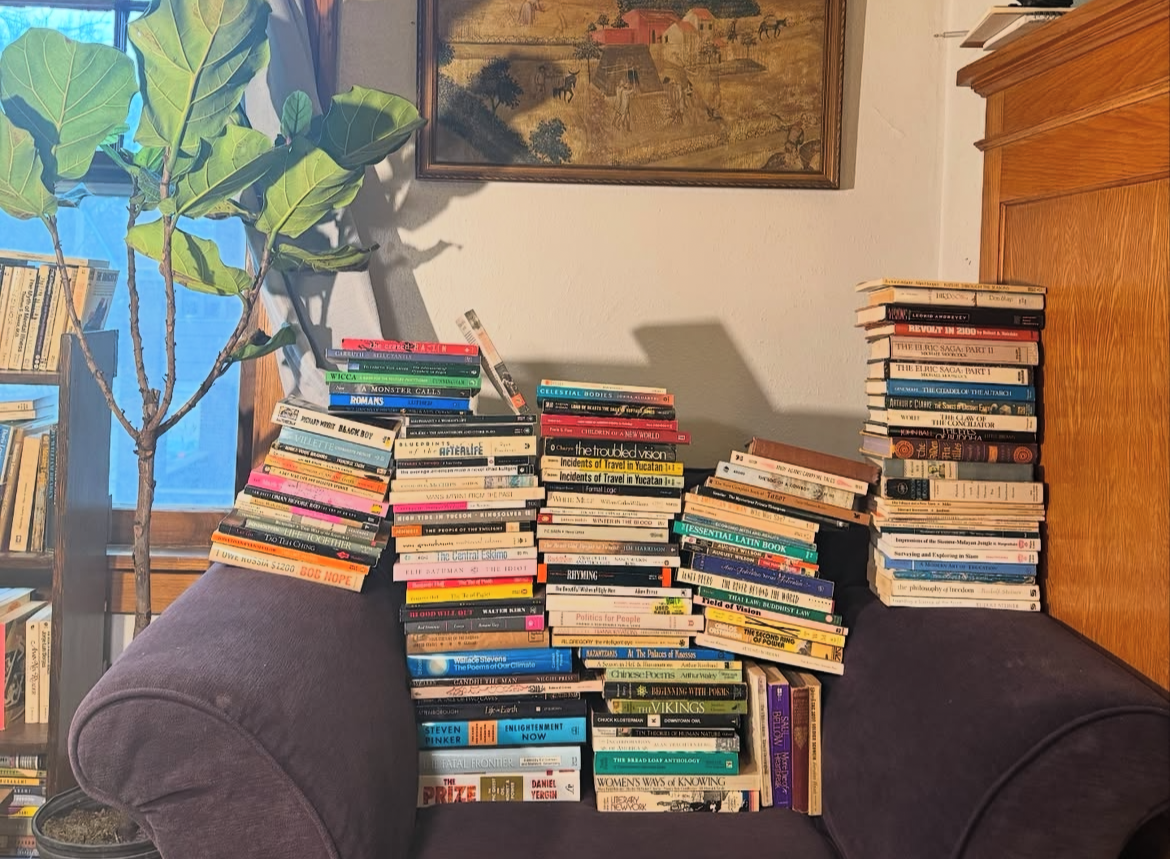 Источник: соцсети Revolving Books