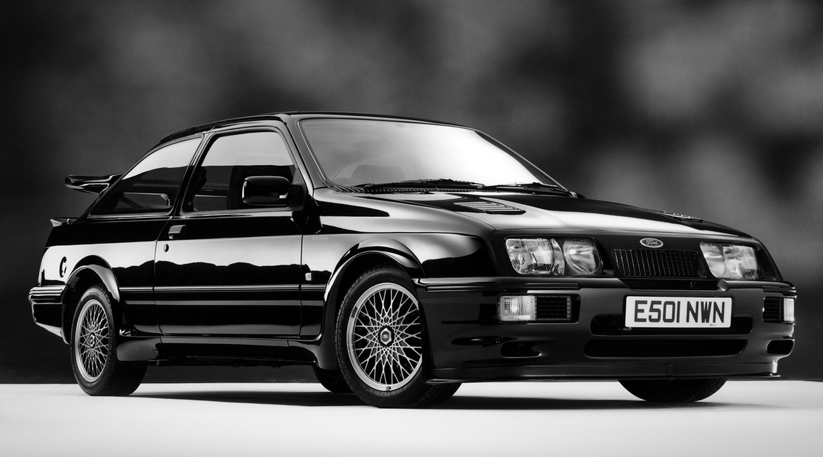 Двигатель 4-цил рядный турбо. 227 л.с. Вес 1207 кг Разгон до 100км/ч 6,1 сек. Макс. скорость 246 км/ч 