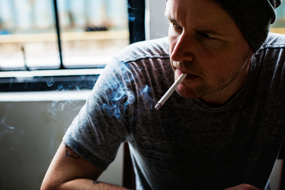 Почему курить вредно? (источник изображения: freepik.com)