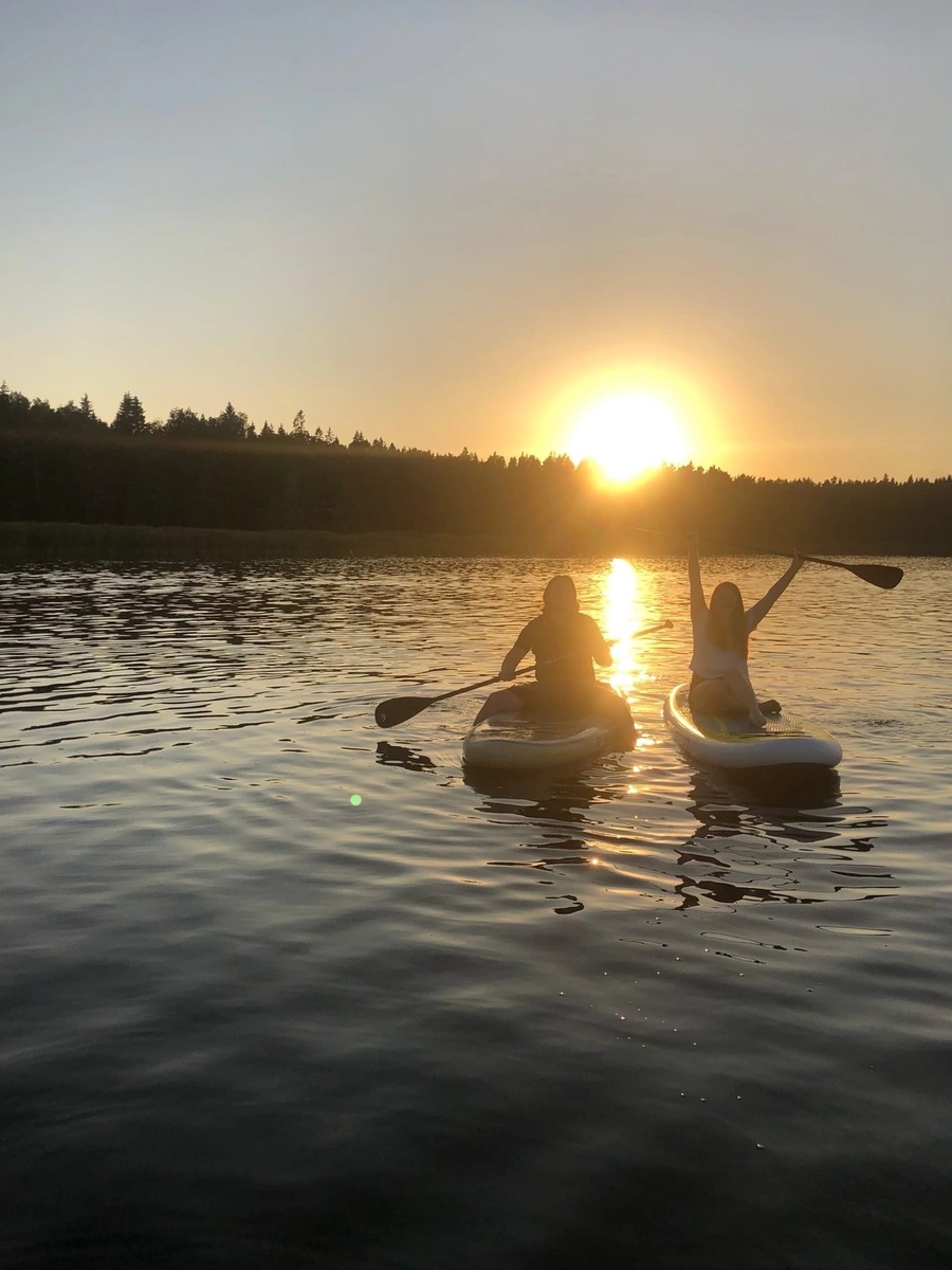 В окрстностях Кингисеппа можно покататься на сапах. Фото со страницы сообщества vk.com/sapboardkingisepp