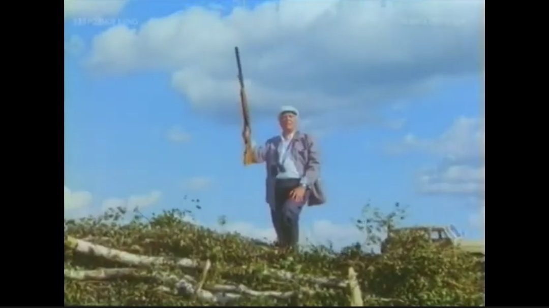 "Любить по русски" (1995г, реж. Евгений Матвеев, он же - исполнитель главной роли)