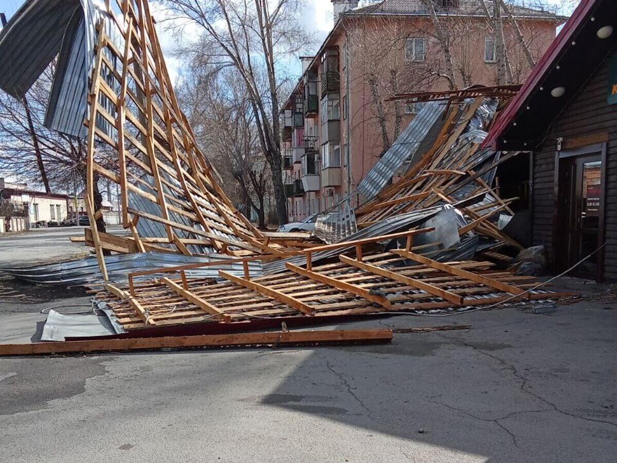   Последствия урагана в Хакасии© соцсети