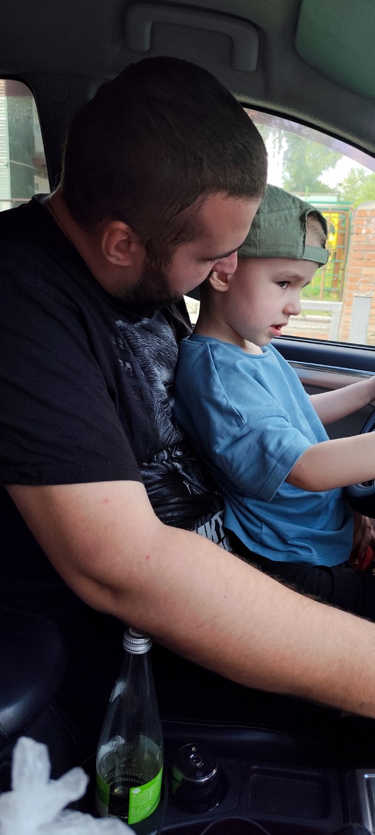 Саня с папой🤍