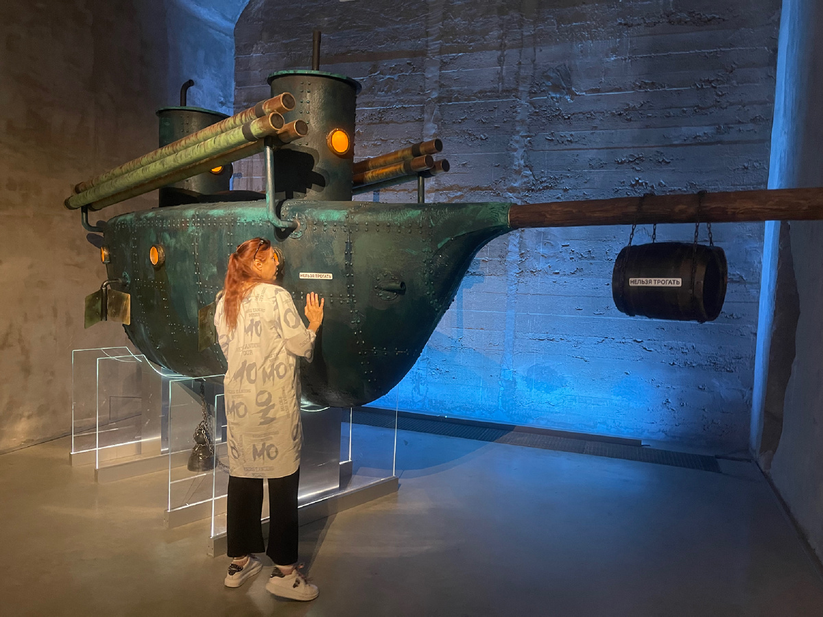 Подводная лодка царских времён 