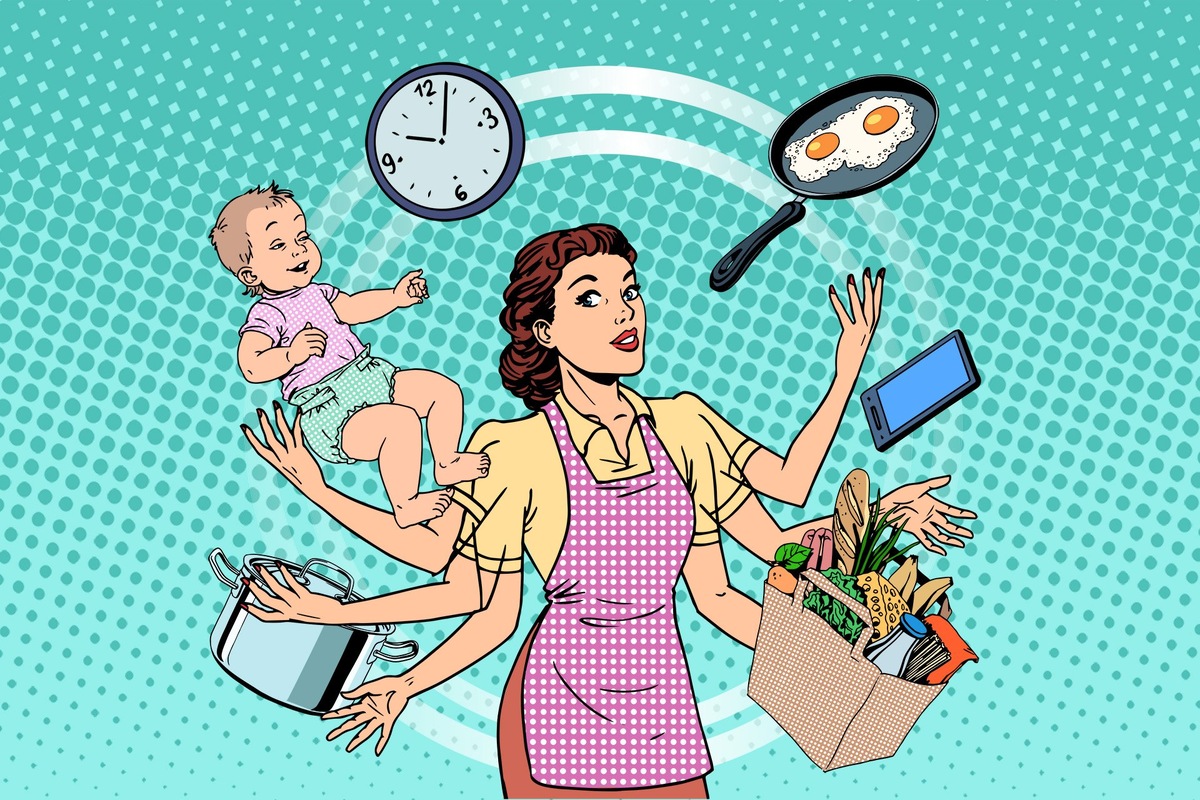 Ещё бы голову одну запасную, чтоб одна на плиту смотрела, а вторая за ребёнком. Ну, или хотя бы ещё один глаз на затылке. Фото взято с сайта https://kasheloff.ru/photos/mama-v-166/5