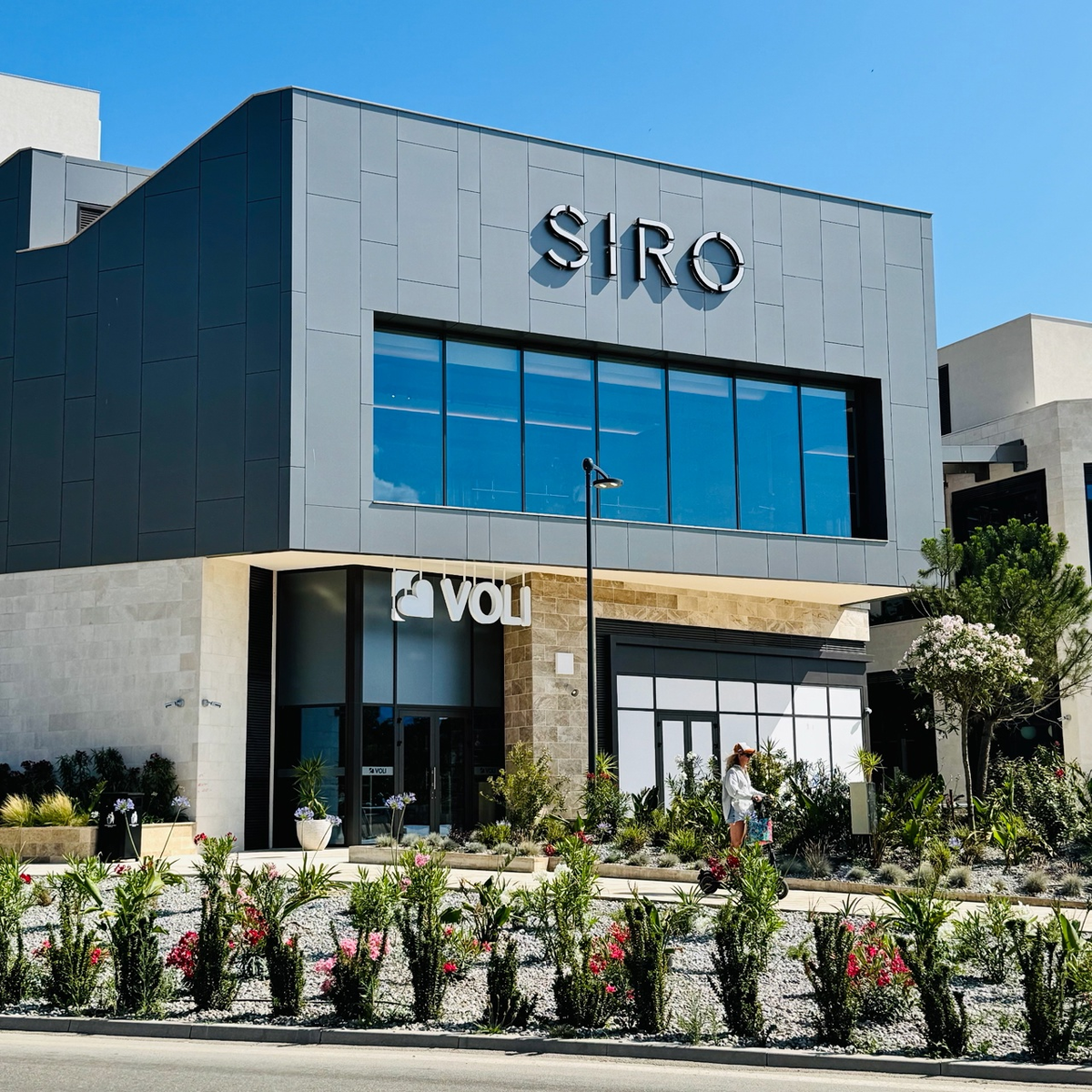 Супермаркет Voli в Черногории