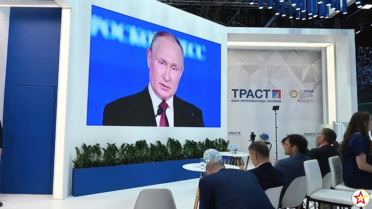 Внучка Владимира Путина спокойно говорит на китайском