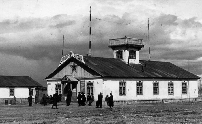 Якутский аэродром «Томтор» - один из пунктов АлСиба, построенный в самых суровых климатических условиях. /Фото: ru.rbth.com