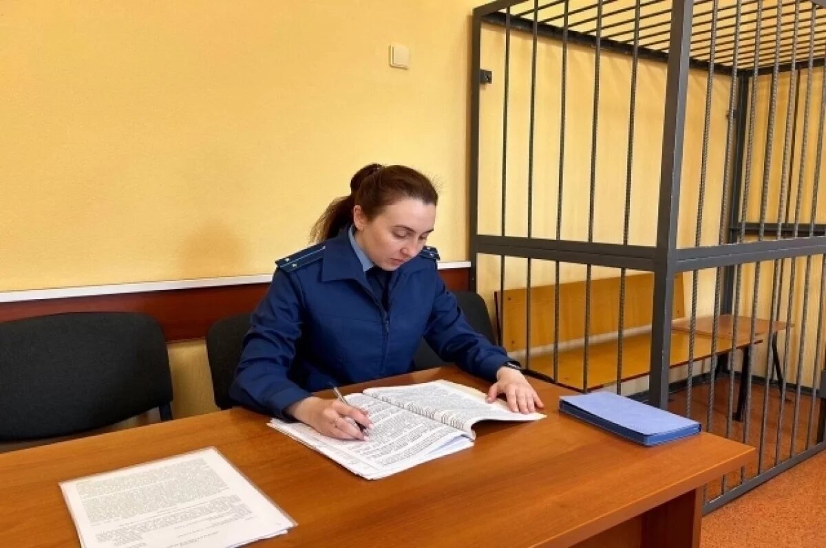    Томич осужден на 1,5 года колонии за нарушение административного надзора