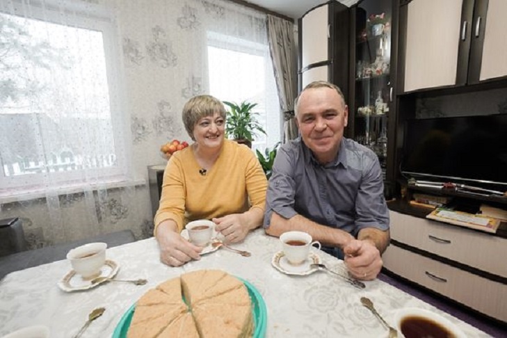    На семейном совете было решено оформить выигрыш деньгами