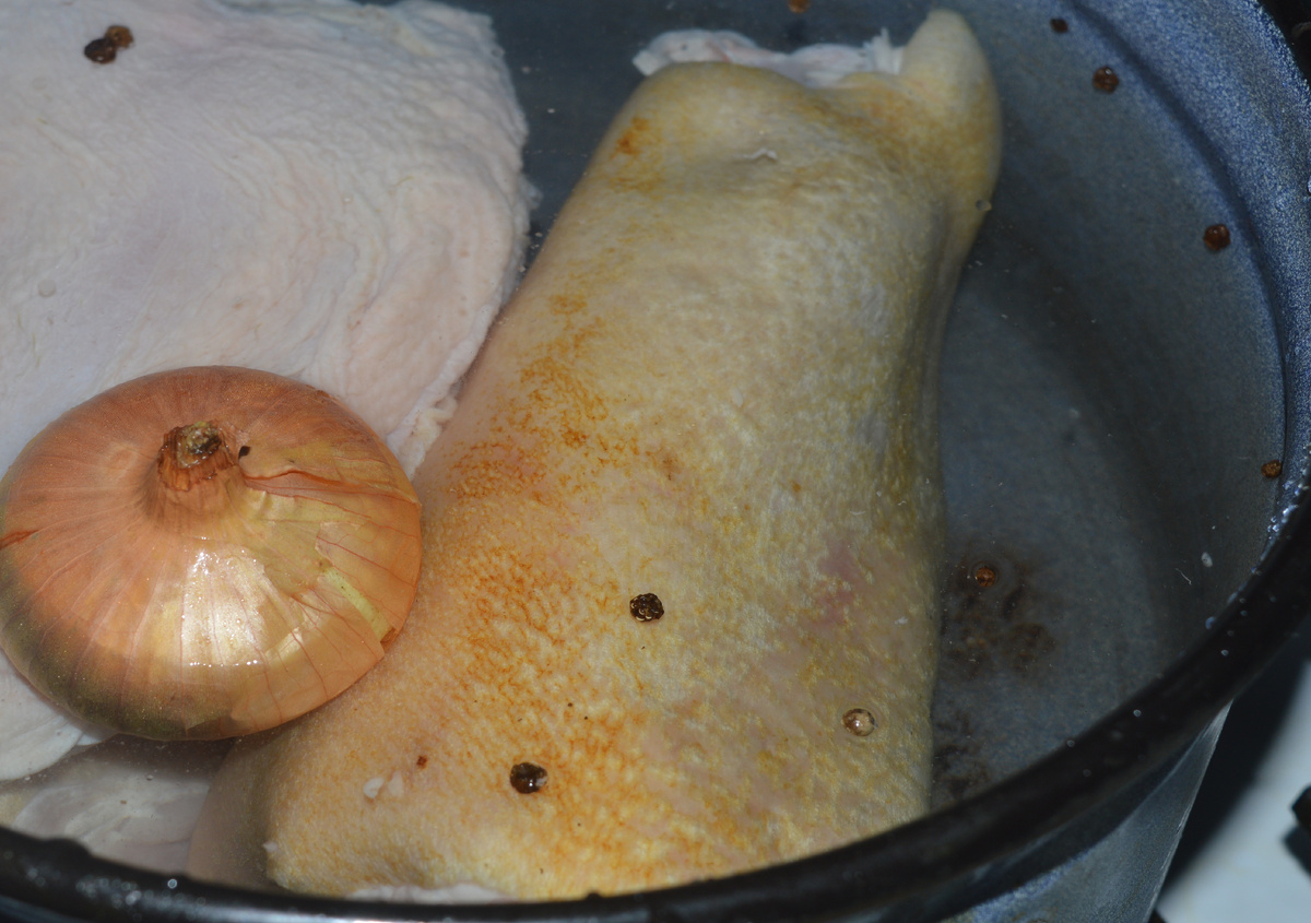 Холодец со свининой и морковью. Шаг 2.