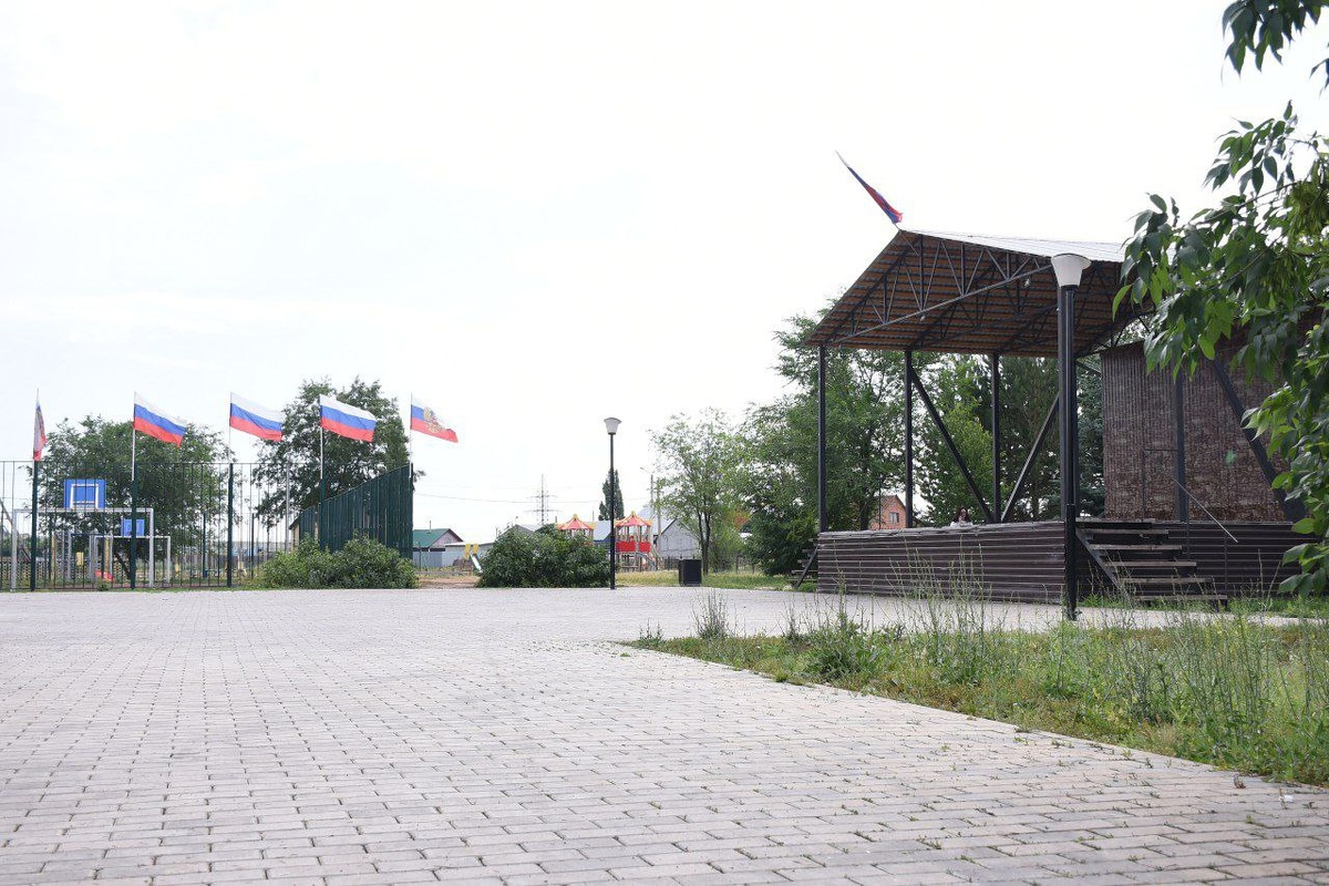     В оренбургском посёлке Нижнесакмарский благоустроили сквер Оренбуржье
📷    В оренбургском посёлке Нижнесакмарский благоустроили сквер Оренбуржье
📷    В оренбургском посёлке Нижнесакмарский благоустроили сквер Оренбуржье
