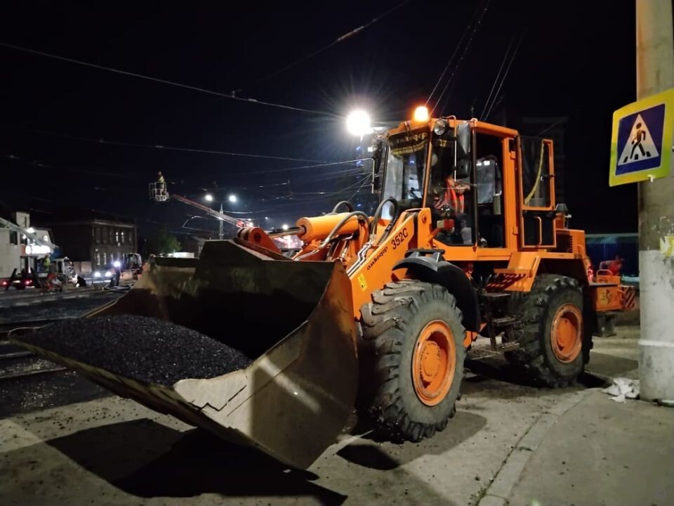    Восстановление асфальта на пересечении Красноармейского и Анатолия . Источник: barnaul.org