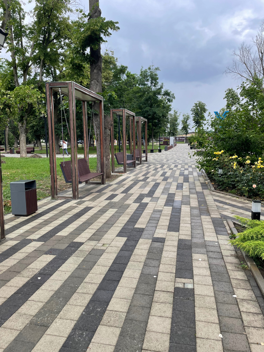 Очень приятный сквер