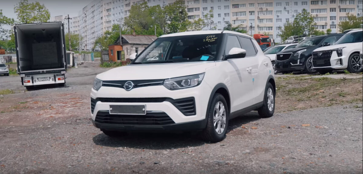 SsangYong Tivoli. Источник: скриншот из VKвидео канала "Япония Транзит"