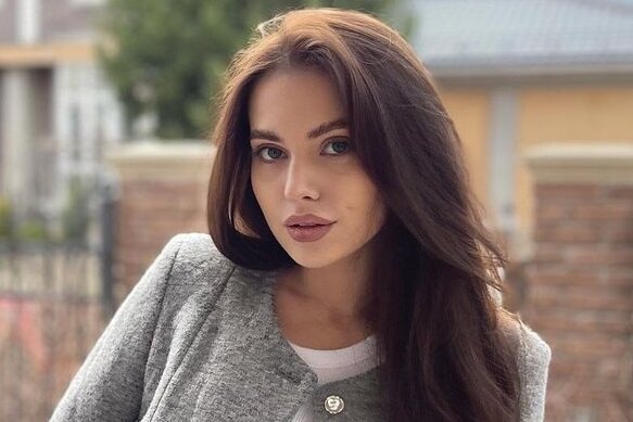 Александра Артемова