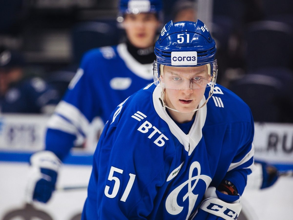    Антону Косолапову по душе 51-й номер, под которым играл олимпийский чемпион 1992 года Андрей Коваленко – воспитанник нижегородского хоккея