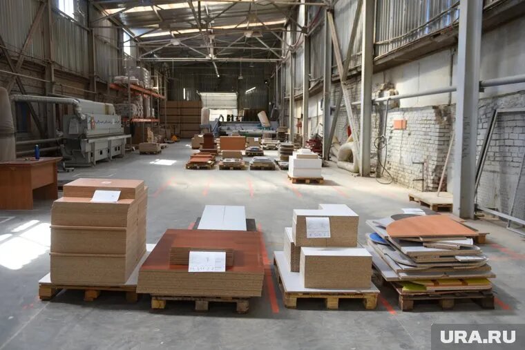 В ХМАО планируют построить уникальную роботизированную мебельную фабрику. Фото: Эдуард Корниенко © URA.RU