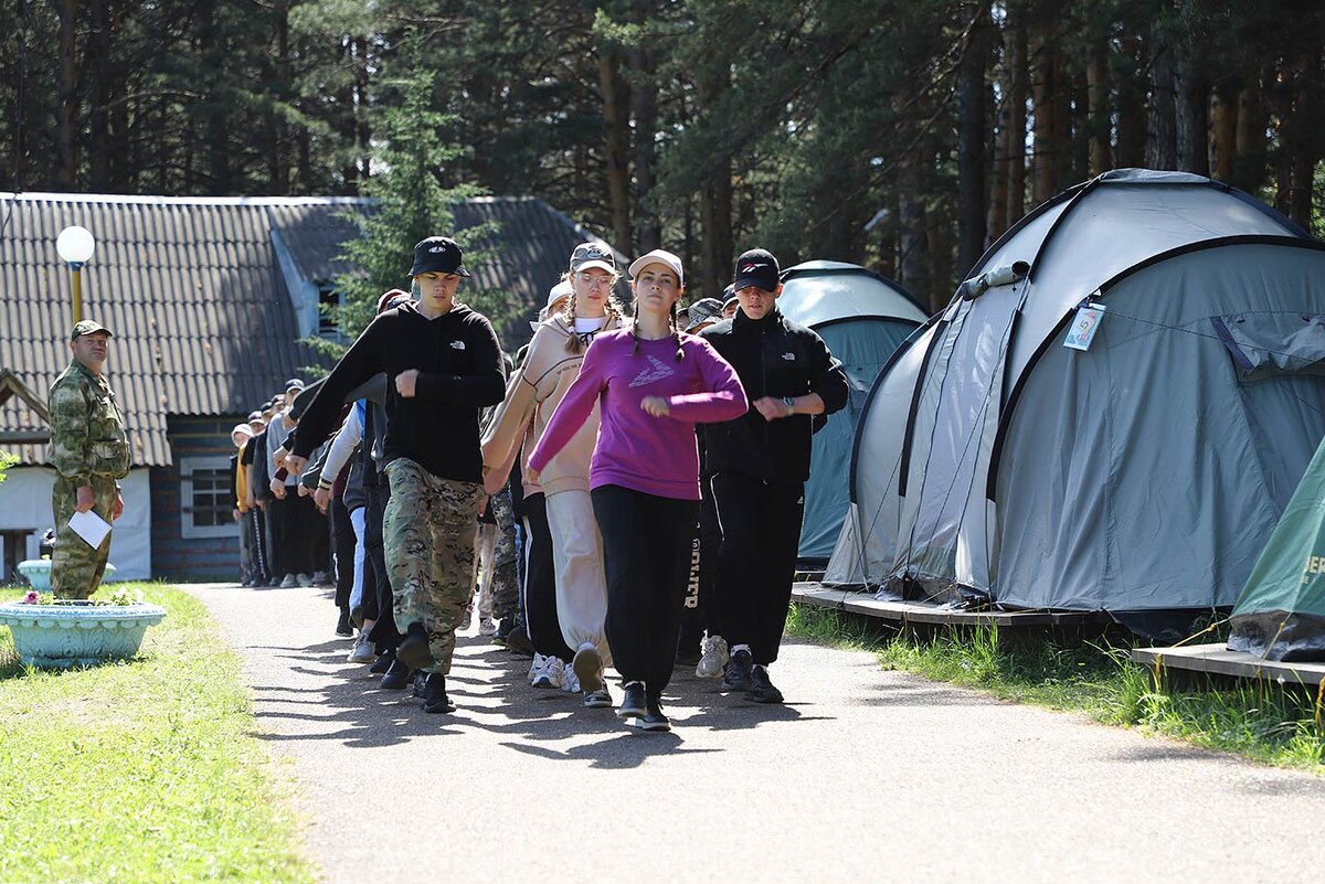 Смена в канском палаточном лагере «Чайка». Фото из архива «КВ».