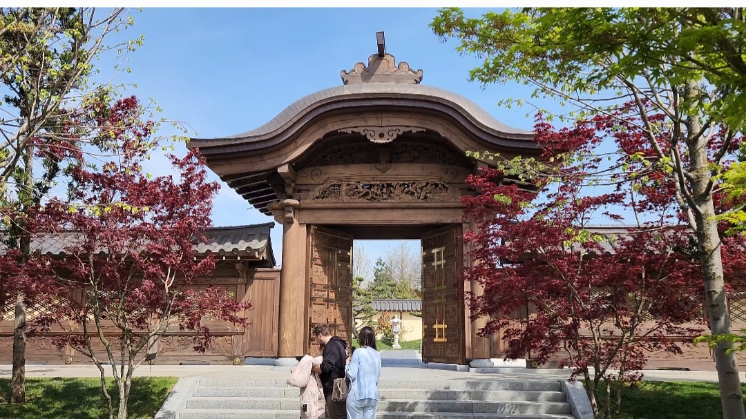 Вход в Японский сад.