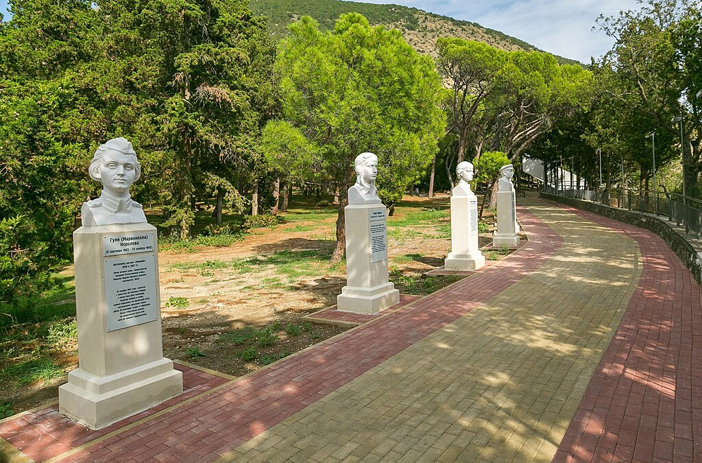 Аллея Героев (2016 год)