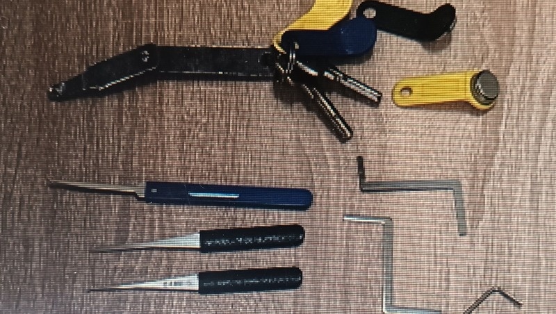    Отмычки злоумышленника Фото: Главное управление МВД России по Ставропольскому краю