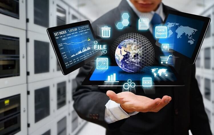 Представьте себя в центре технологической революции! На этом ярком фото человек в деловом костюме уверенно держит в руках планшет, вокруг которого парят футуристические элементы: голографическая Земля, графики, иконки данных и веб-страниц. Фон — серверные стойки, символизирующие мощь современных дата-центров. Это не просто картинка, а визуальный манифест 2025 года, где технологии управляют миром! 💻✨

Идеально подходит для статей о трендах ИИ, умных городах и квантовых вычислениях. Добавьте этот образ в свой пост на Дзене, и он сразу привлечет внимание читателей, увеличив шансы на рекомендации. Подписчики оценят стиль и инновации — попробуйте сами! 🚀

#технологии #ИИ #тренды2025 #Дзен #будущее