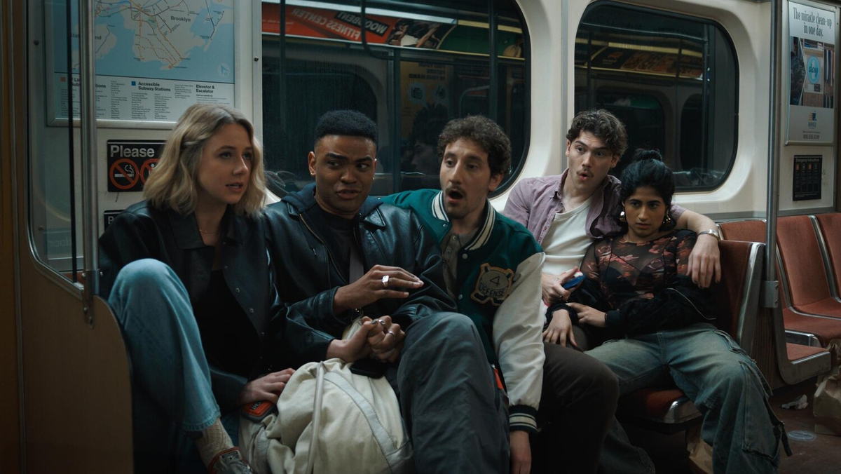 🎬 Зумеры в поисках смысла: почему сериал «Взрослые» — новая заявка на культовый ситком