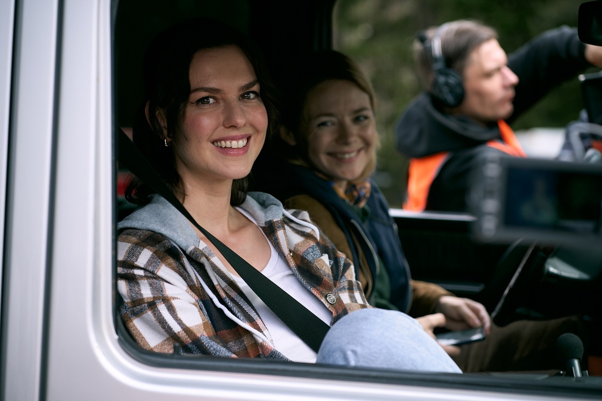    Лянка Грыу и Карина Разумовская