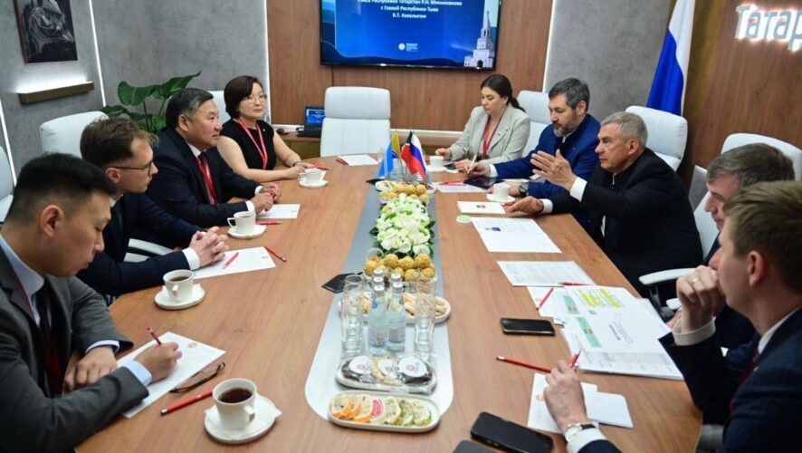    Фото: пресс-служба раиса РТ