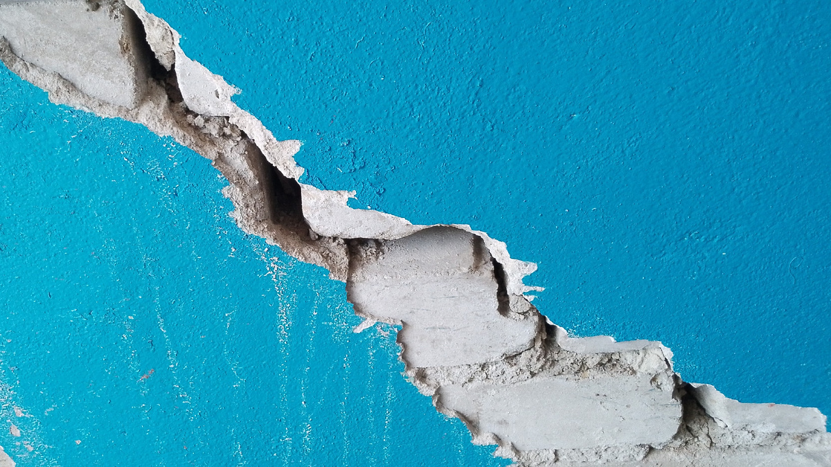 Расчищеная трещина