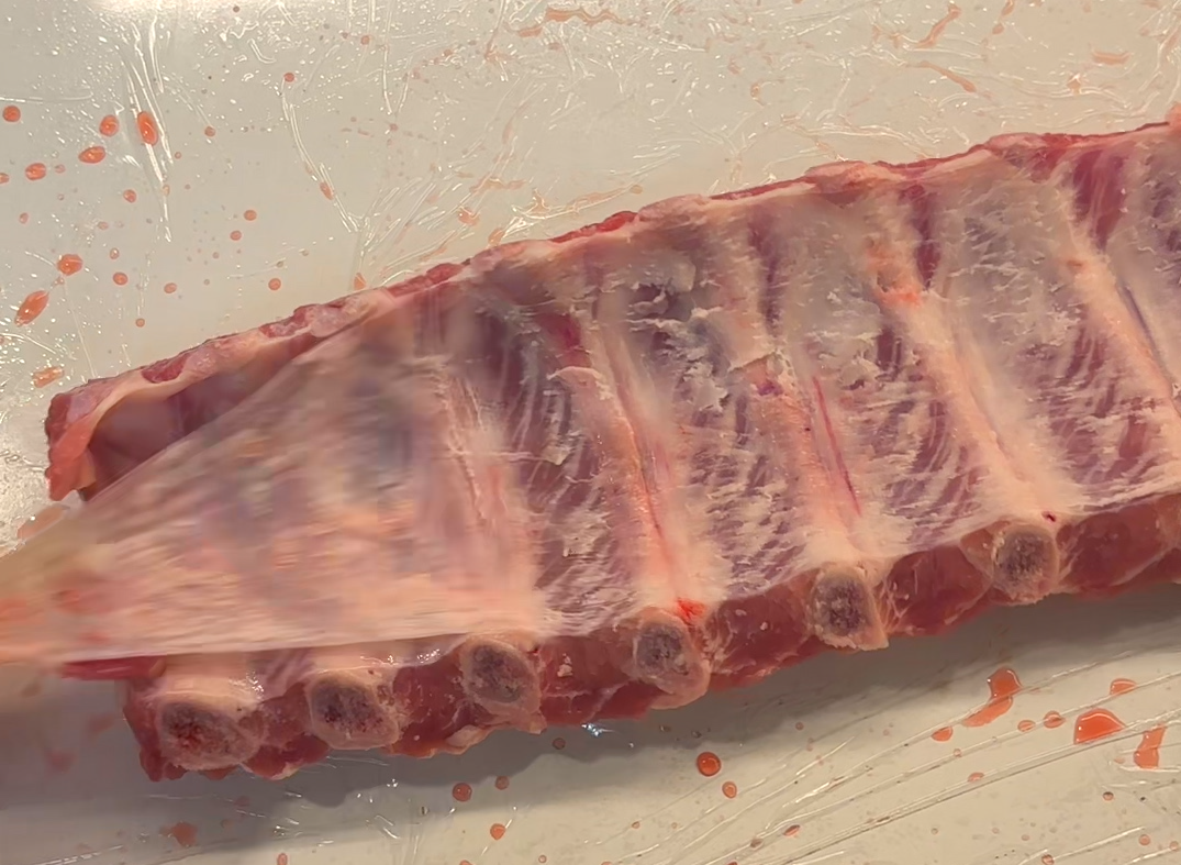 Снимаем пленку с внутренней стороны