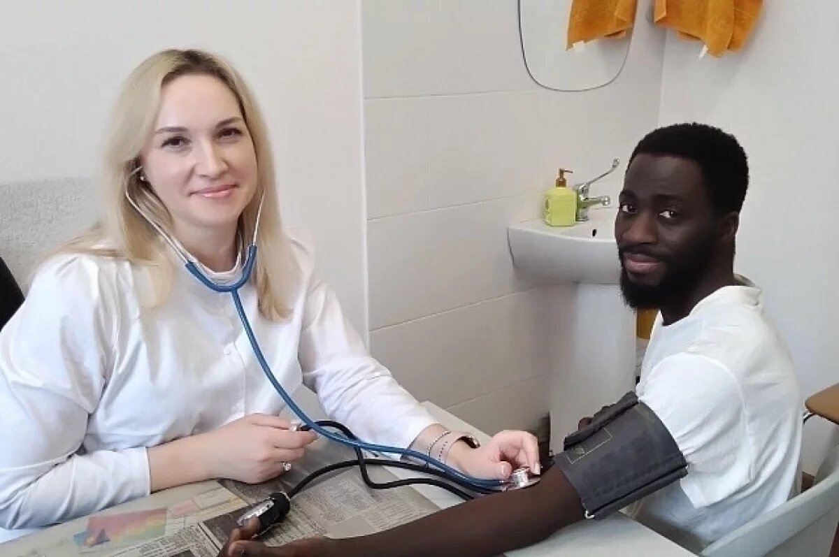    Уральские врачи спасли будущего коллегу из Сенегала от тяжелой пневмонии
