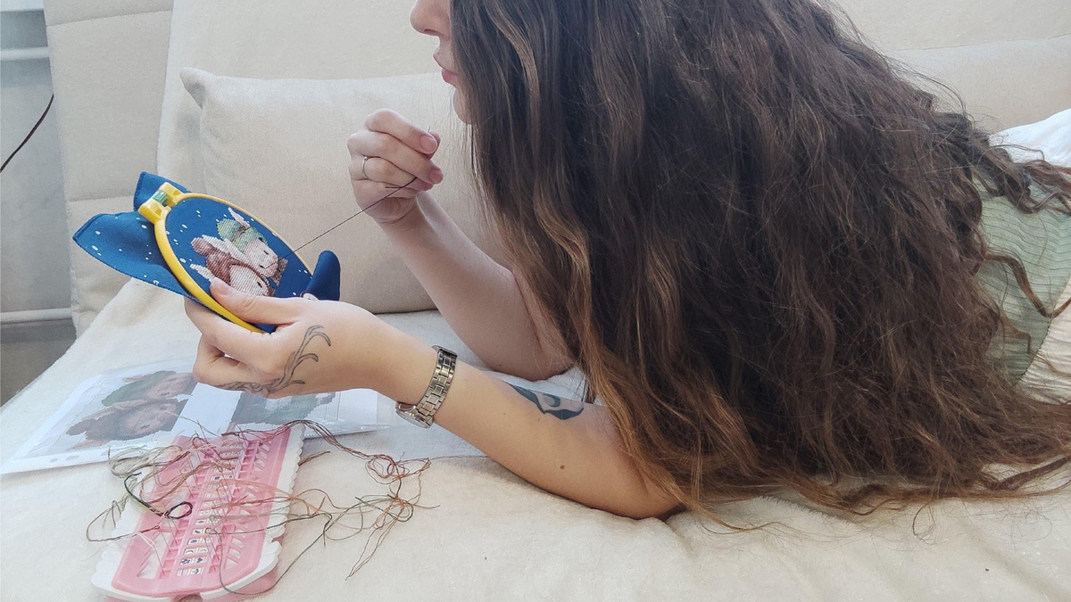 Картина маслом - Ира вышивает :D