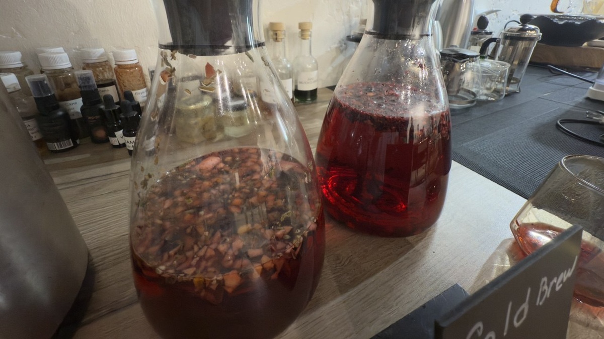 Напитки Cold Brew, мы заварили их в трениг-центре AROMA TEA COFFEE