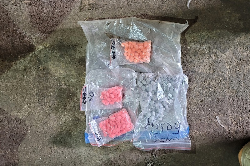    Сотрудники ФСБ прикрыли межрегиональный канал поставки запрещенных веществ в регион.