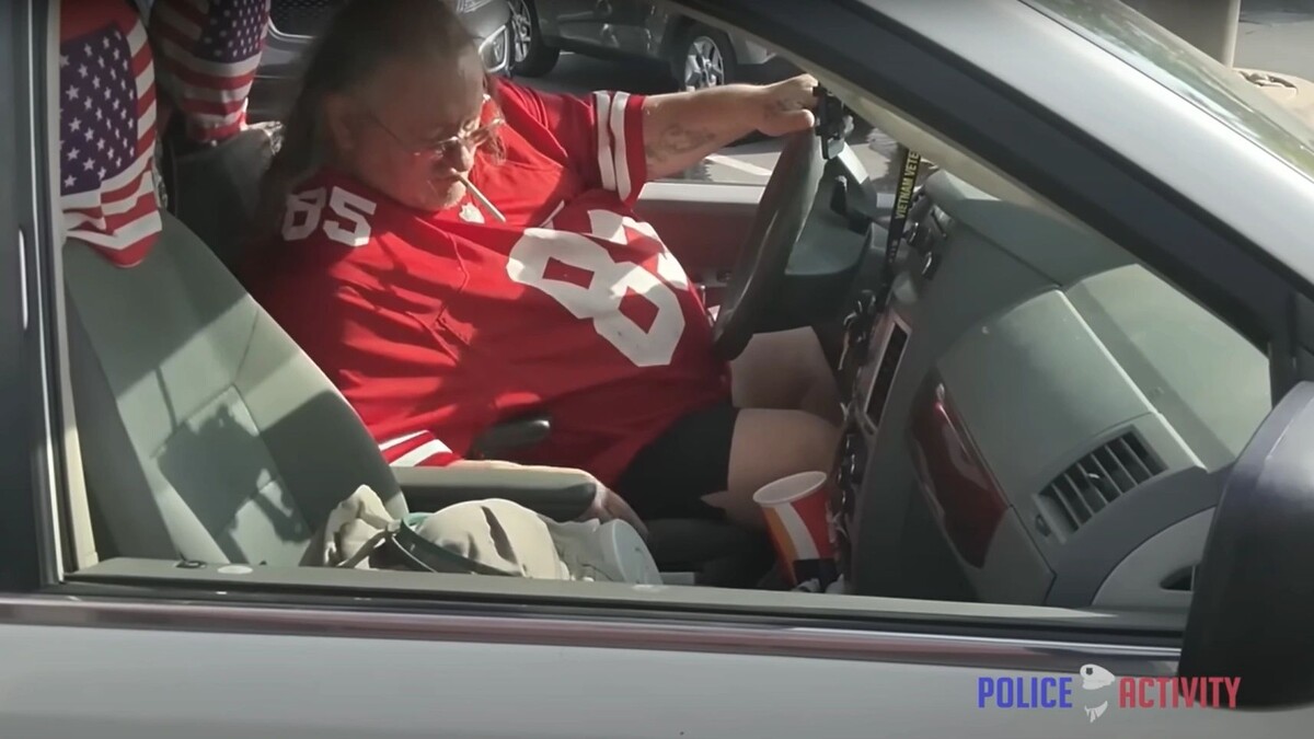    Кадр видео канала PoliceActivity/www.youtube.com/watch?v=X6sj3tmRFjE