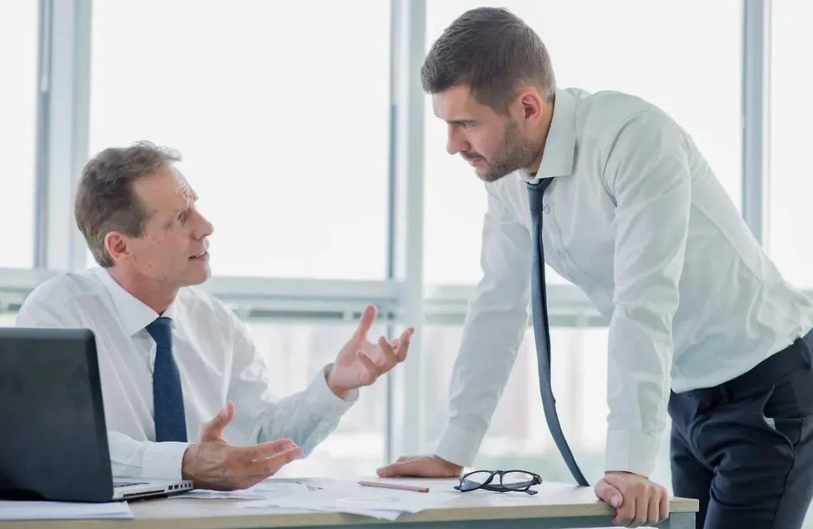 Корпоративные конфликты: как решить споры между учредителями?