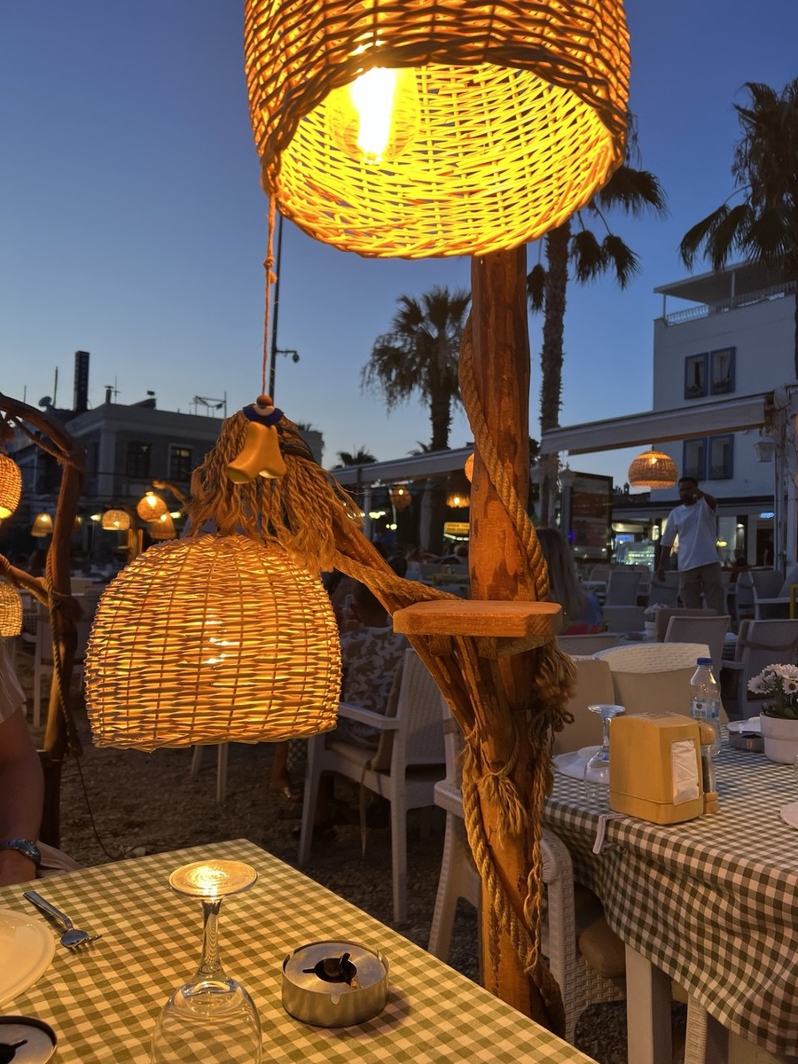 Ресторан на берегу моря