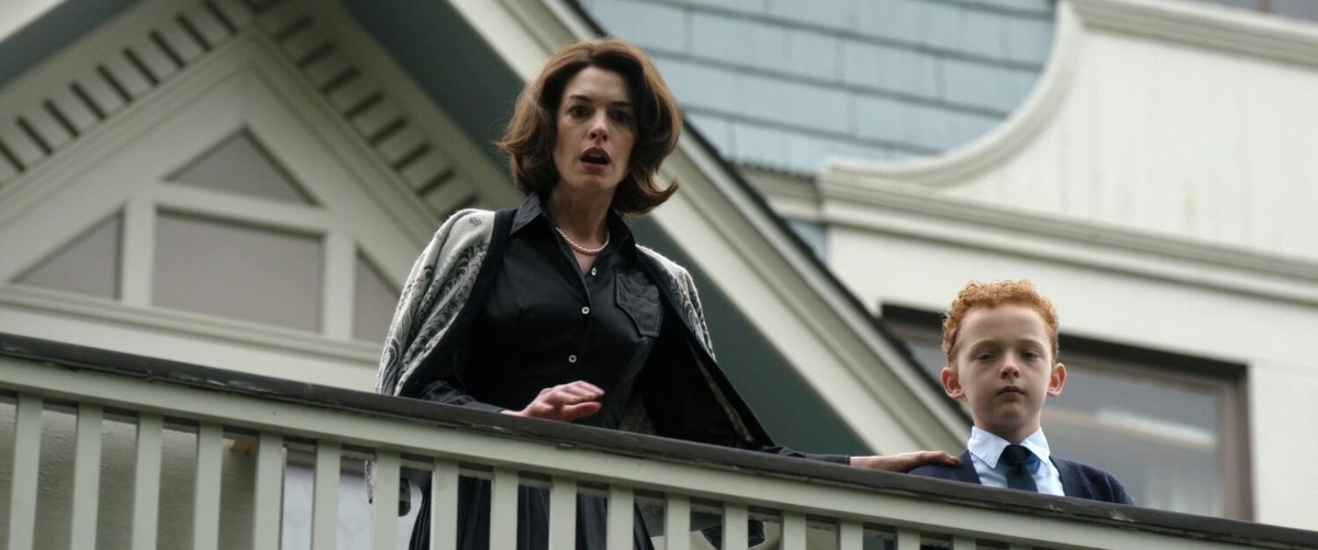 Кадр из фильма "Материнский инстинкт", 2024