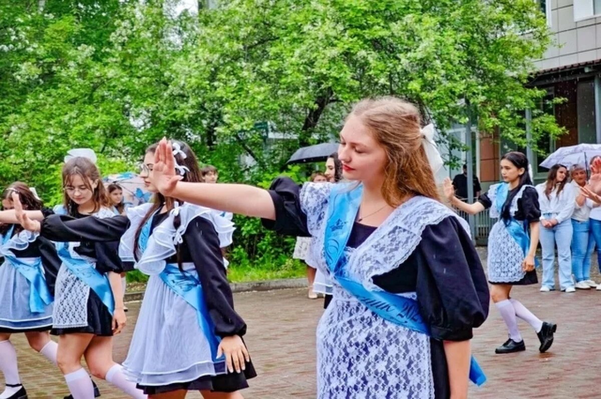    Салехард готовится к традиционному единому выпускному