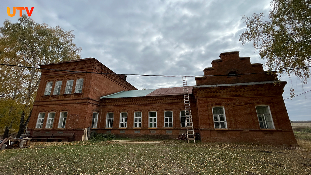 Листайте вправо, чтобы увидеть внутреннее убранство