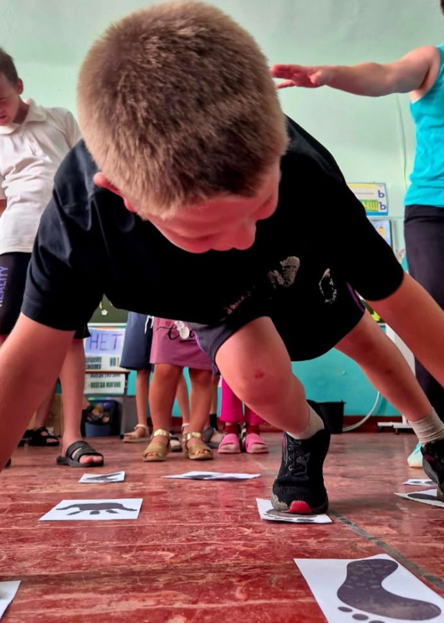 Играли в твистер