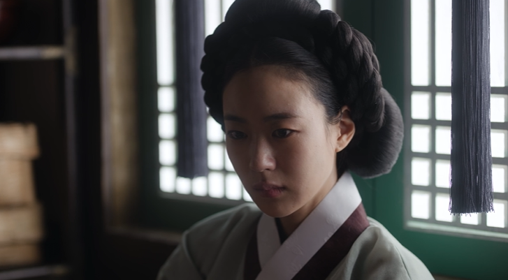 Кадр из дорамы "Королева Вонгён".Режиссер: Ким Сан-хо