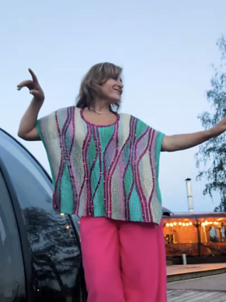 Листайте карусель 