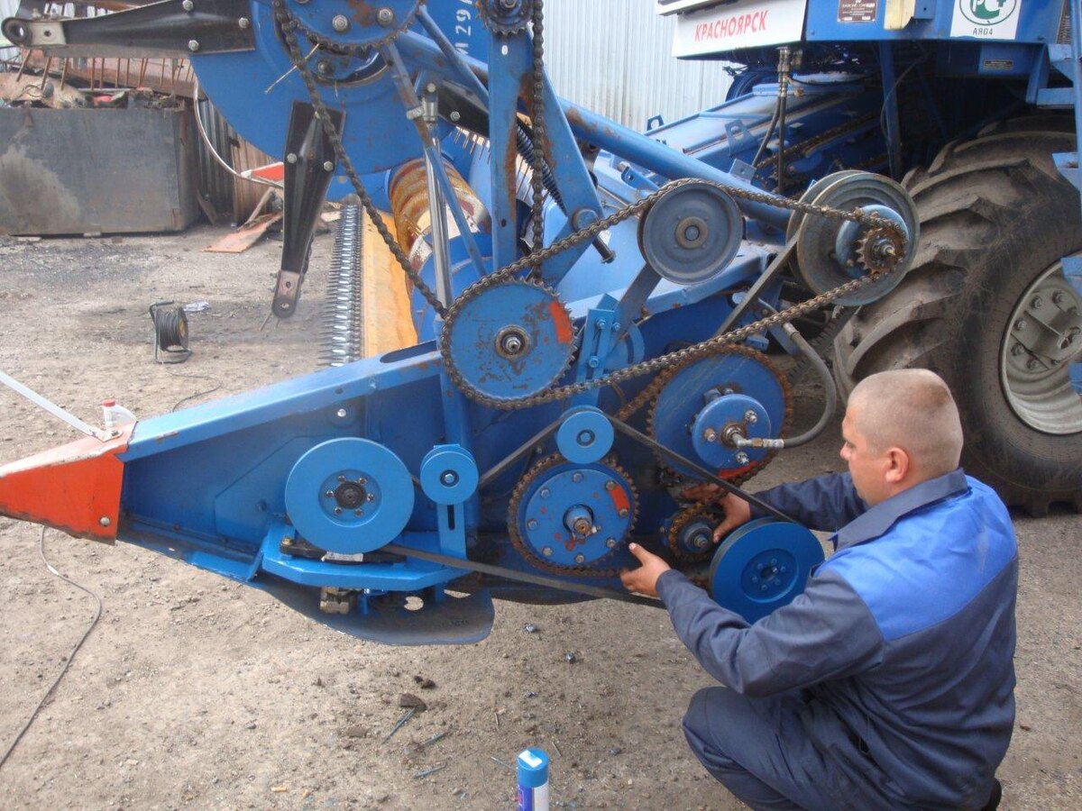 Пример установки вариаторного ремня в комбайне.
