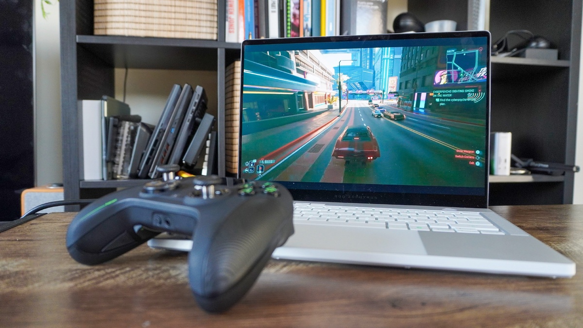    Требования к дисплею и железу игровой модели очень высокие. Отсюда и цена, которая может отпугнуть. Фото: tomsguide.com