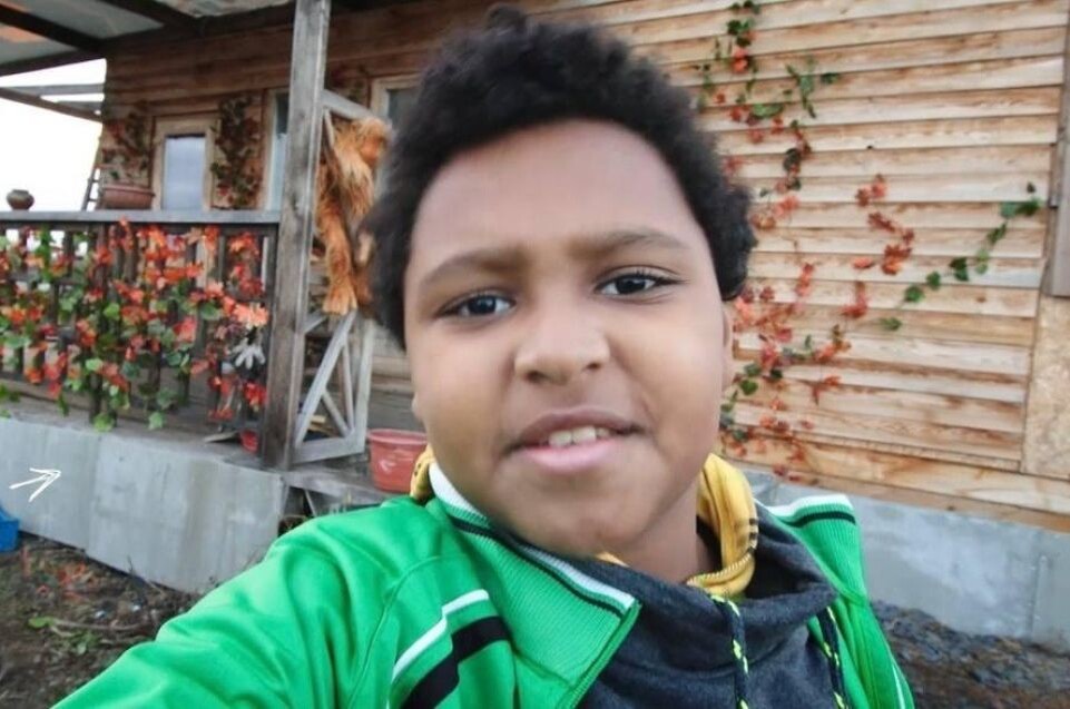    Габриэль Адесокан. Источник: стоп-кадр фильма "Семья года"